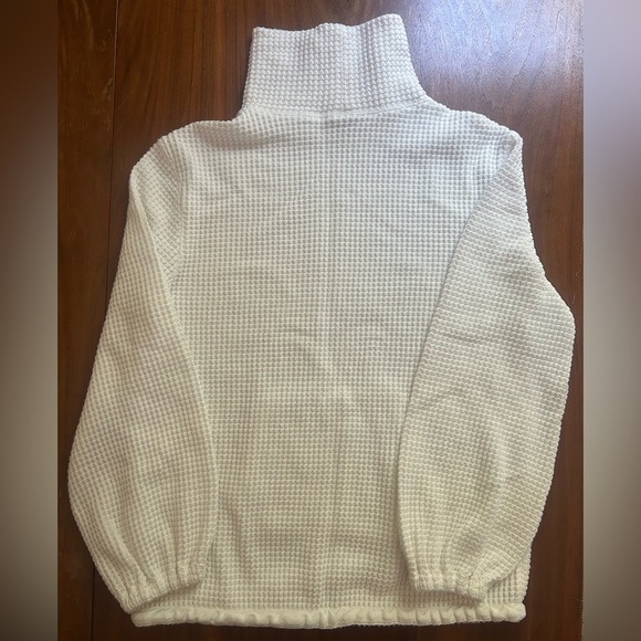 Faherty Women's Maude Pullover | small | Winter white - Picture 7 of 10